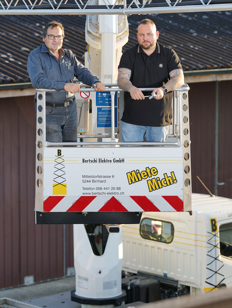 Vater übergibt Unternehmen an Sohn