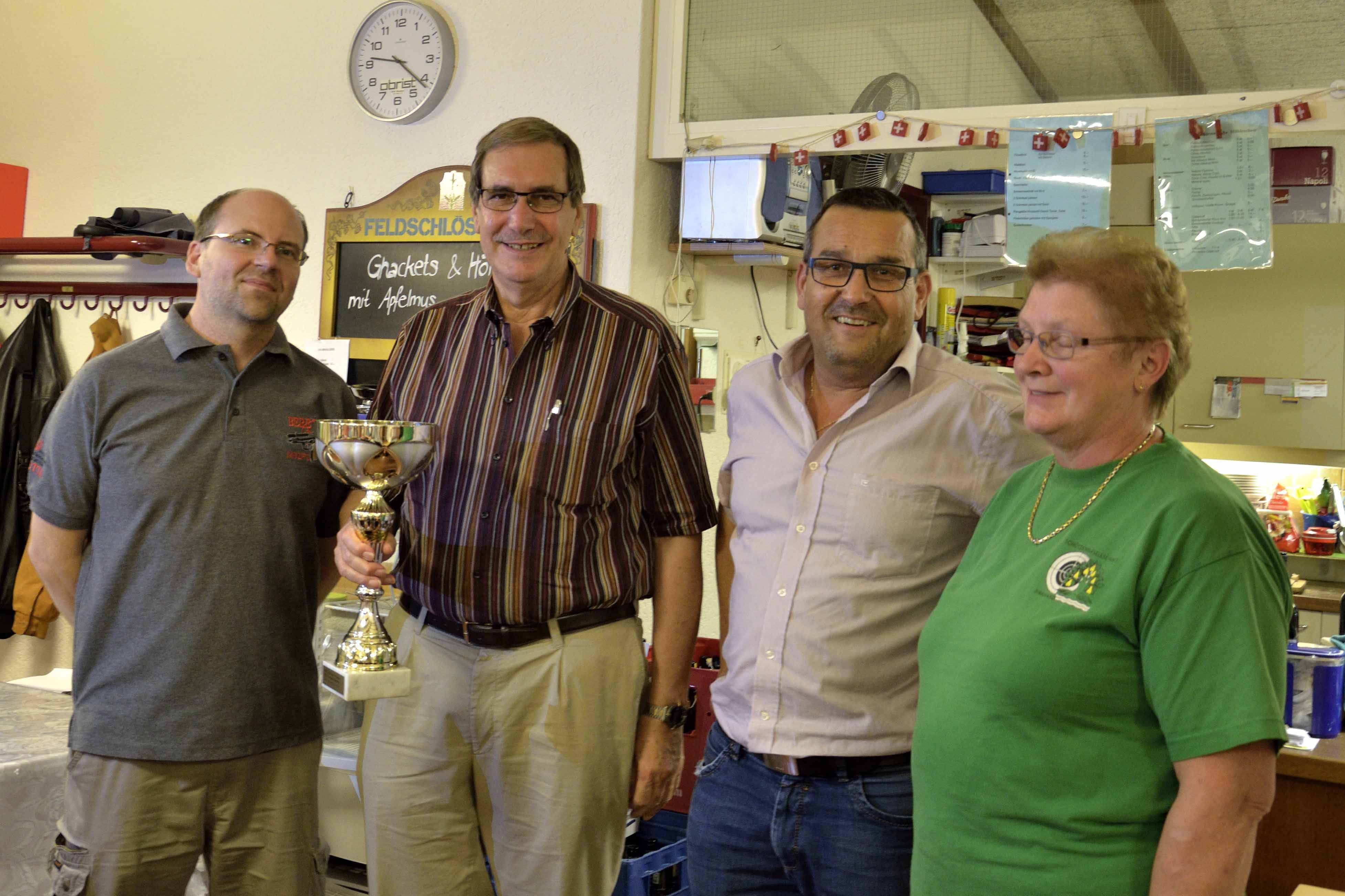 Mägenwil gewinnt Behördenschiessen