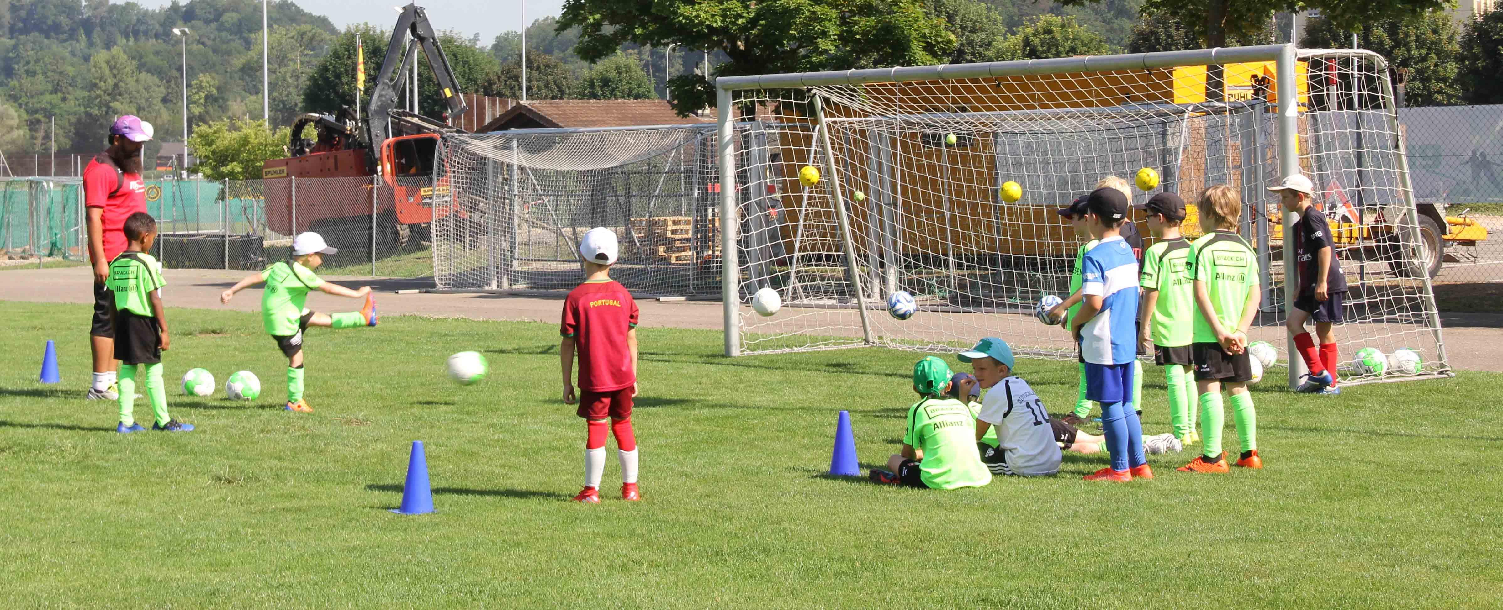 Kids im Fussballfieber – Spiel, Spass und Mini-WM