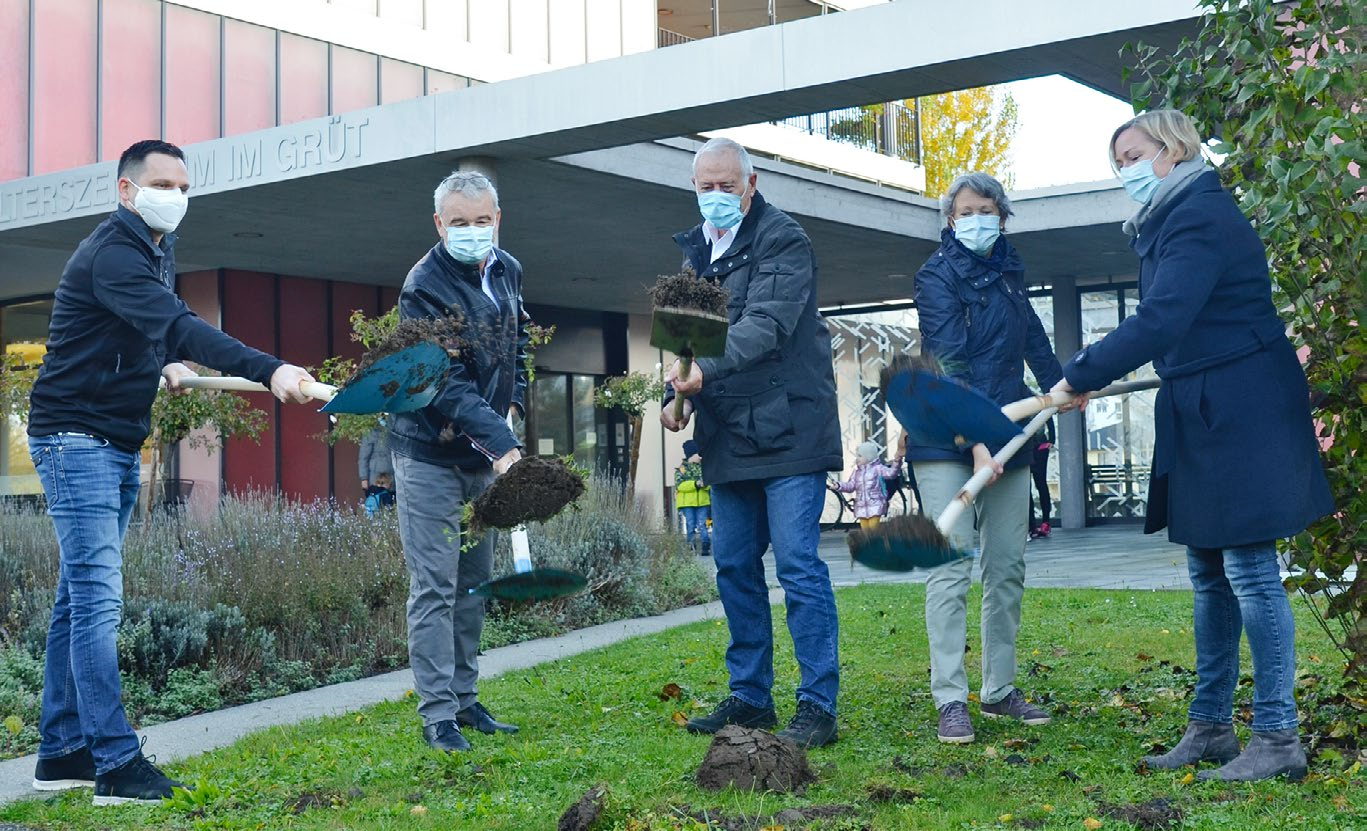 Spatenstich mit Maskenpflicht