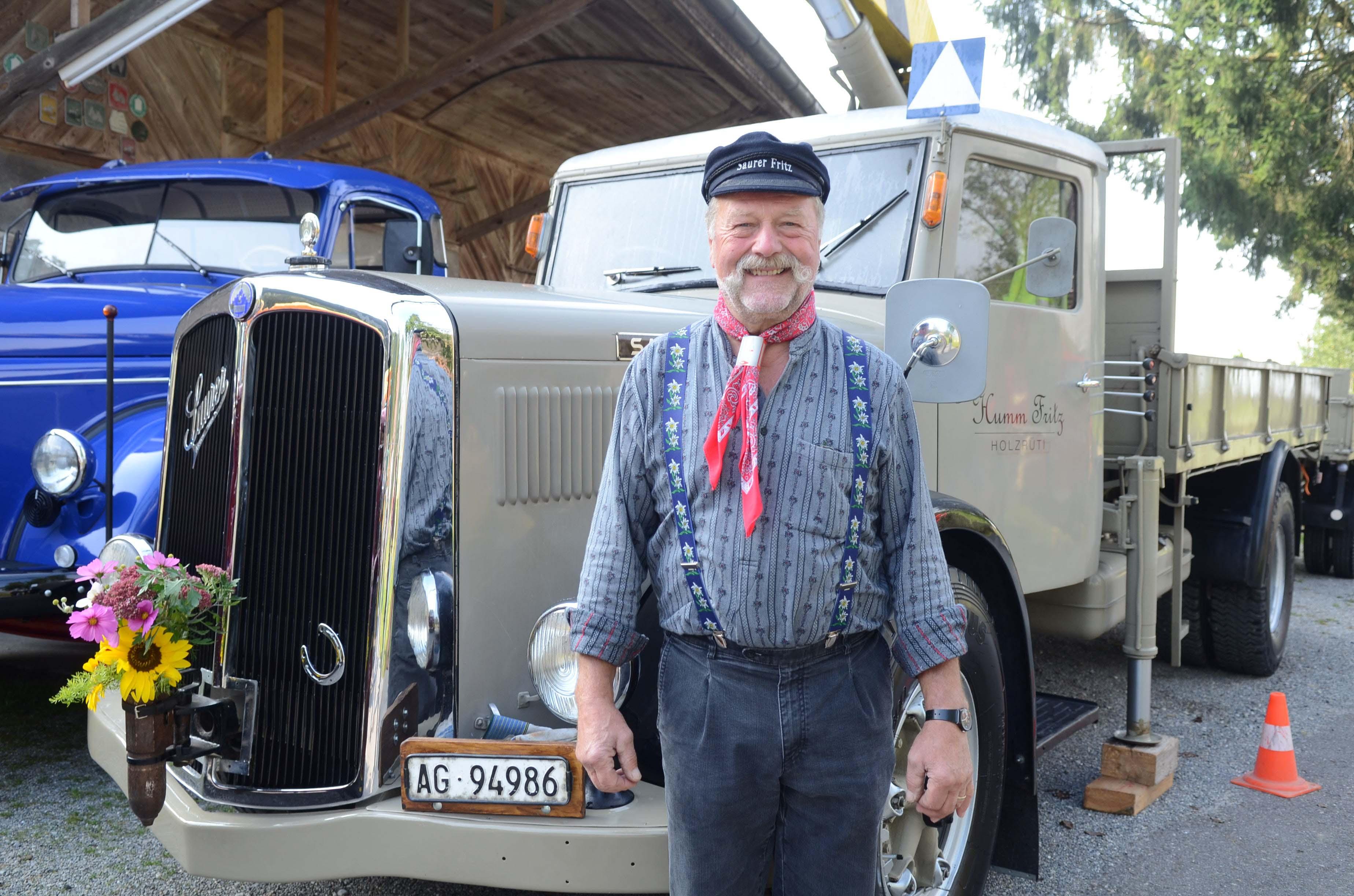 LKW-Oldtimer auf Herbstfahrt - Das Bild wird blockiert. – Möglicherweise durch einen aktiven Adblocker.