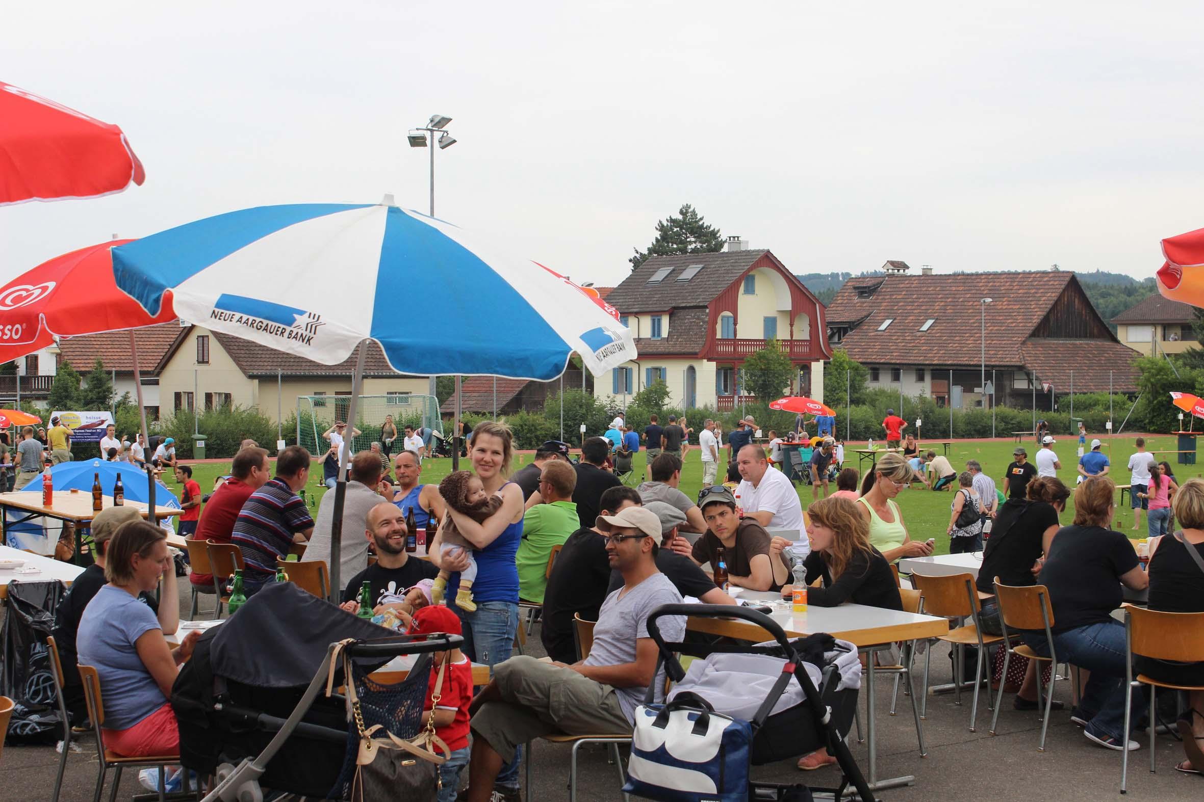 Fislisbach: Kubb-Turnier mit 48 Teams - Das Bild wird blockiert. – Möglicherweise durch einen aktiven Adblocker.