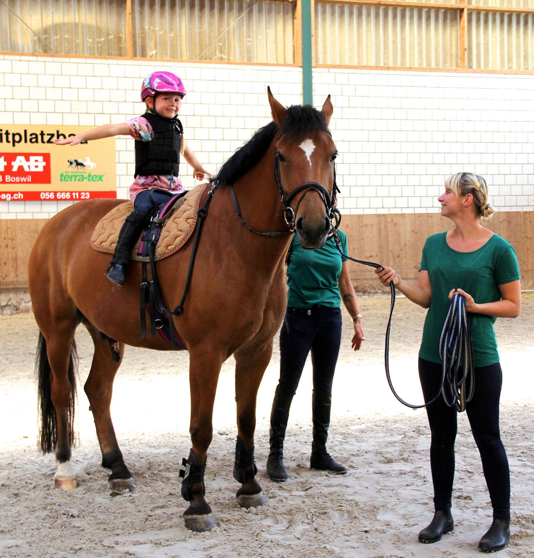 Kindernachmittage: Freude am Reiten fördern