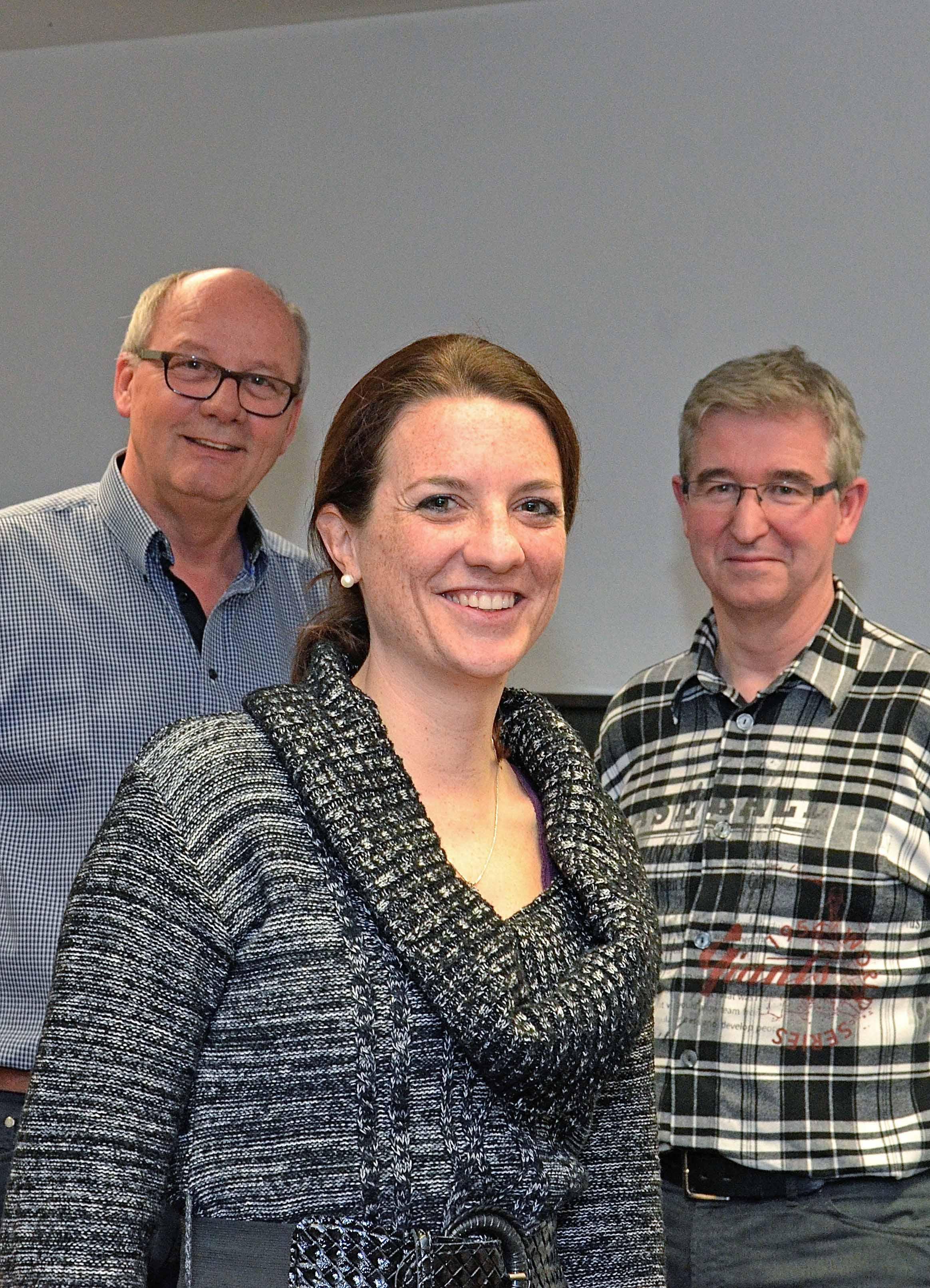 Sie wollte mit ihren Lehrmeistern aufs Foto