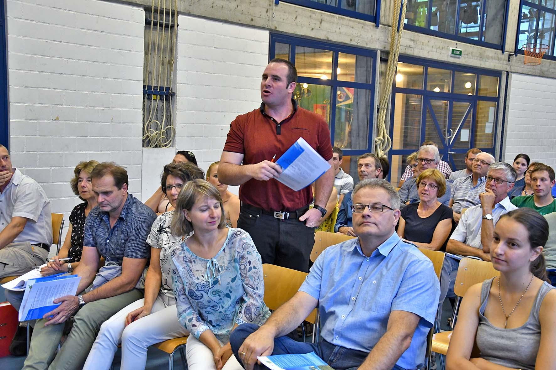 Auch die Gmeind geht an die Hölzigen