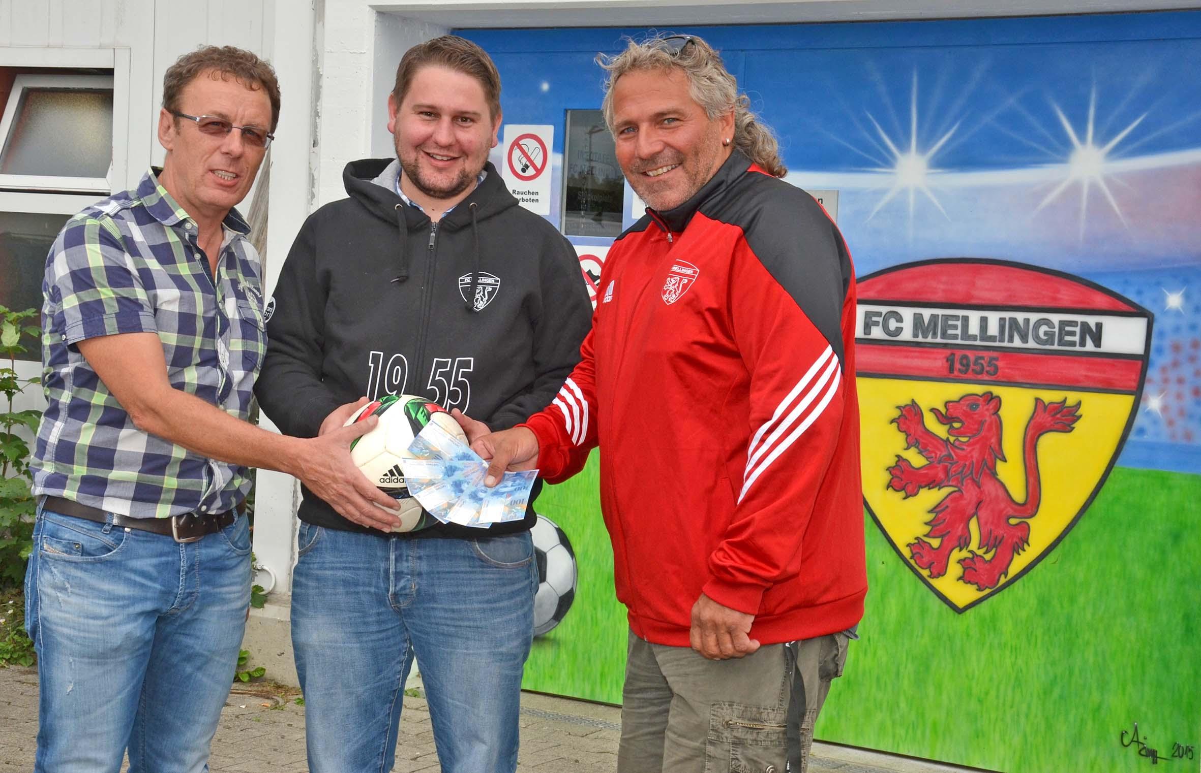 Jubiläums-Spende für den FC Mellingen - Das Bild wird blockiert. – Möglicherweise durch einen aktiven Adblocker.