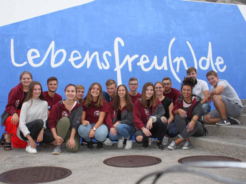 Mit Pinsel und Farbe zu neuem Glanz