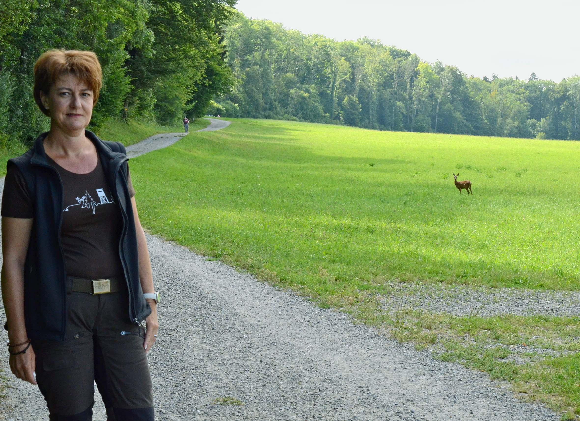 Frauen in den Wald: Jäger-Stiftin für Fislisbach