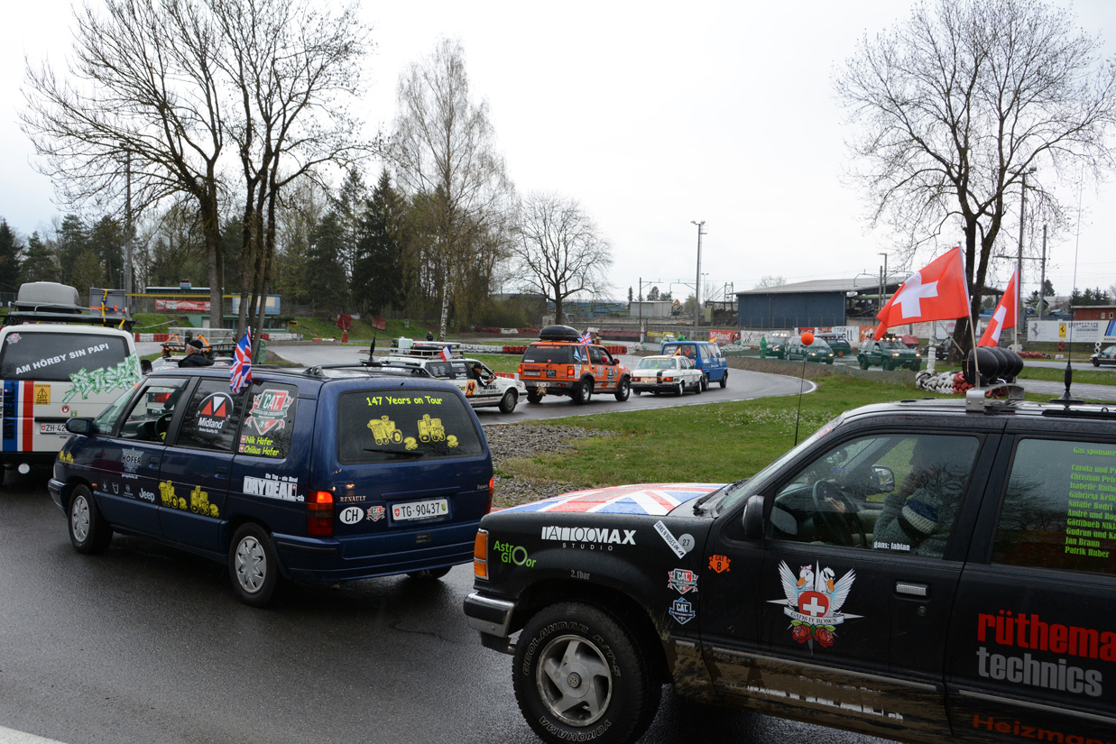 Start zur CAT Crazy Adventure Trophy