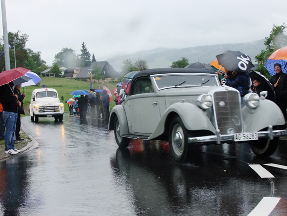 Erschliessung Rebberg: Einweihnung mit Oldtimer-Korso