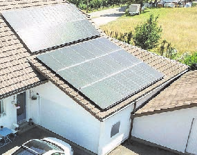Mit der Energie-Aktion «Solar 2019» kosten - günstig eine Photovoltaik-Anlage erstellen.