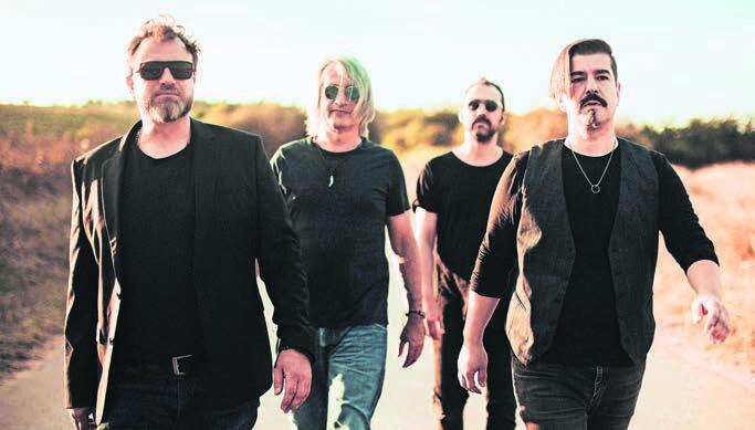 Sie sind die Ellis Mano Band: Von links Chris Ellis, Nico Looser, Severin Graf und Edis Mano. Bild: Pascal Berger