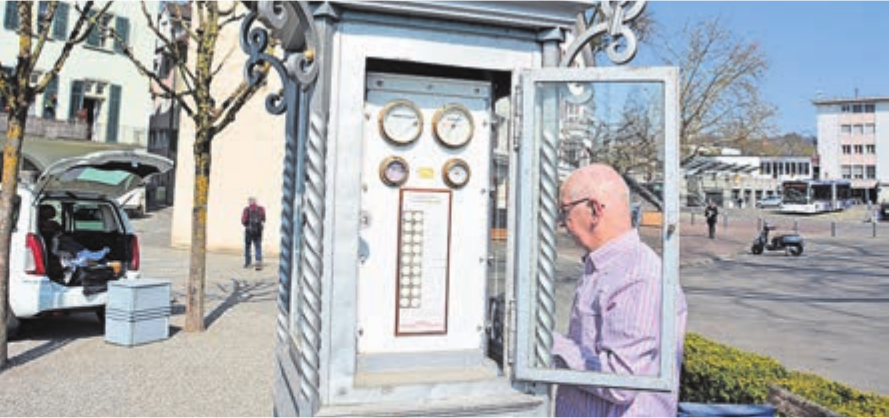 Die Instrumente der Wettersäule sind noch heute im Originalzustand.