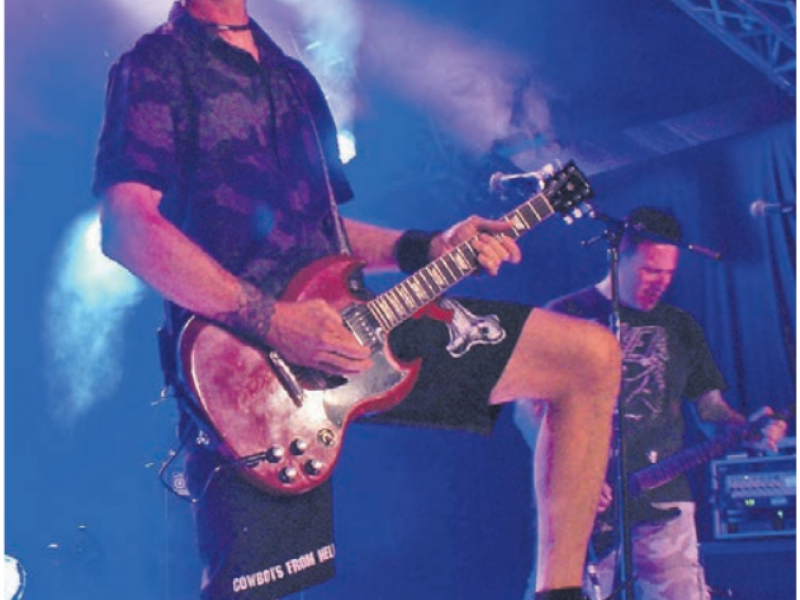 Die Coverband «Bloody Horseface» genoss ihren Auftritt sehr. Die Coverband «Bloody Horseface» genoss ihren Auftritt sehr.