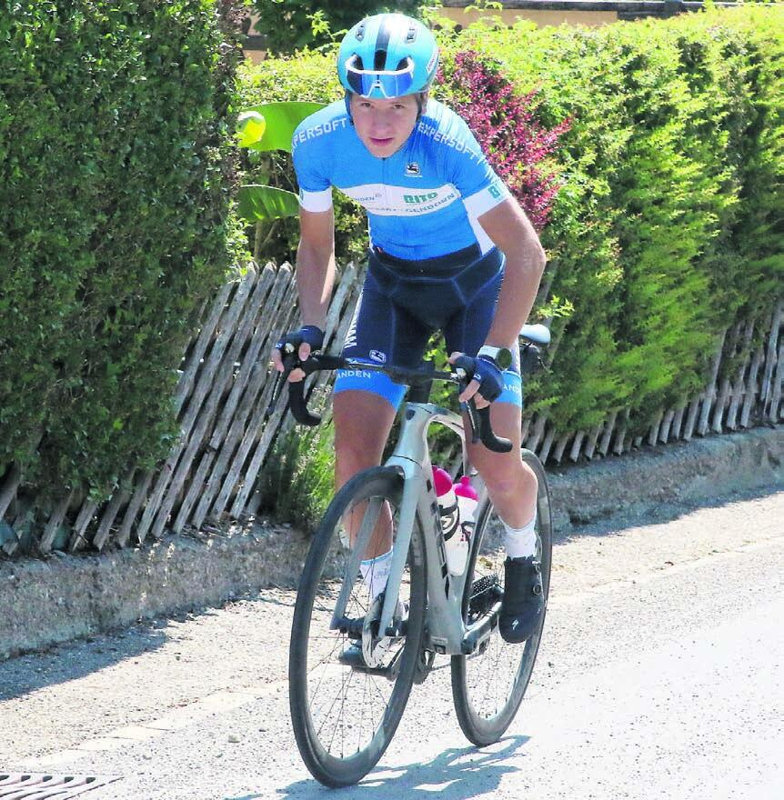 Mit viel Herzblut dabei, auch wenn es bergauf geht: Das Murianer Radsport-Talent Miro Schmid. Bild: Josip Lasic