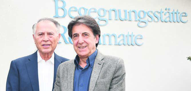 Freude bei den Acli-Verantwortlichen: Franco Narducci (der neue Präsident) und Giusi Però (rechts). Bild: Archiv/dm