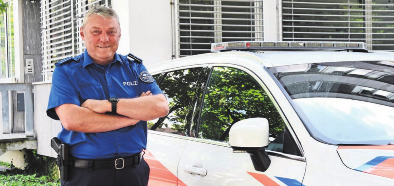 Marco Veil ist seit 30 Jahren als Polizist im Einsatz, stets mit Standort Wohlen. «Ich habe eben ein sehr gutes Team», sagt der Repolchef. Bild: Daniel Marti Marco Veil ist seit 30 Jahren als Polizist im Einsatz, stets mit Standort Wohlen. «Ich habe eben ein sehr gutes Team», sagt der Repolchef. Bild: Daniel Marti