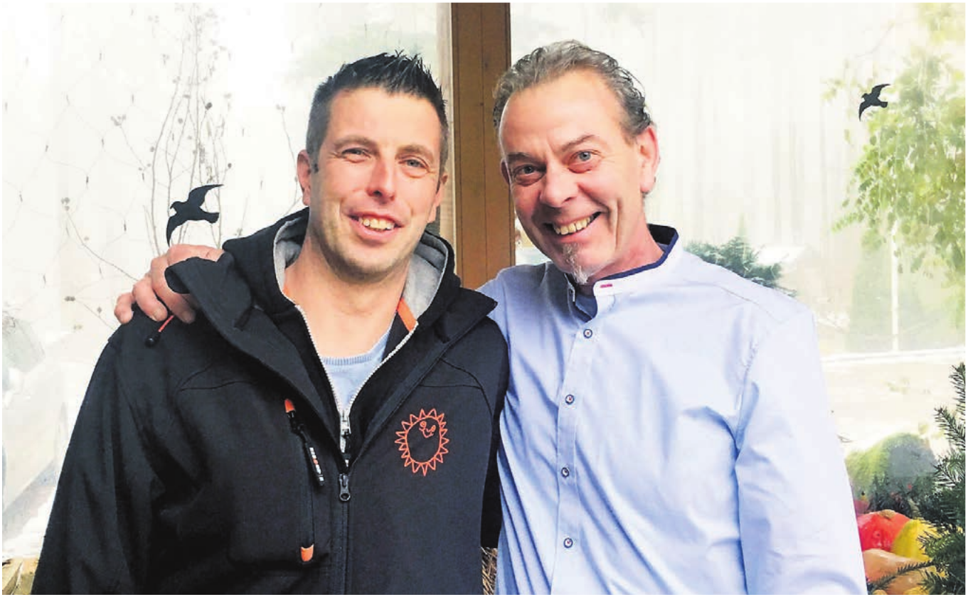 Landwirt Urs Bryner (links) und Roland Lämmli, Inhaber des «Maiengrüns» in Hägglingen, wirken schon seit Längerem erfolgreich zusammen. Bild: zg
