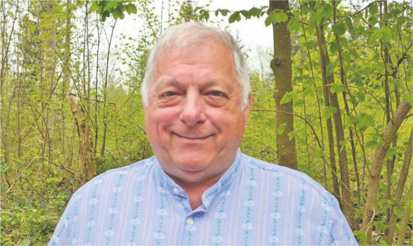 Guido Brumann, Präsident der Forstkommission Kelleramt, stellt die neuen Strukturen des Forstbetriebs Kelleramt vor. Bild: Roger Wetli