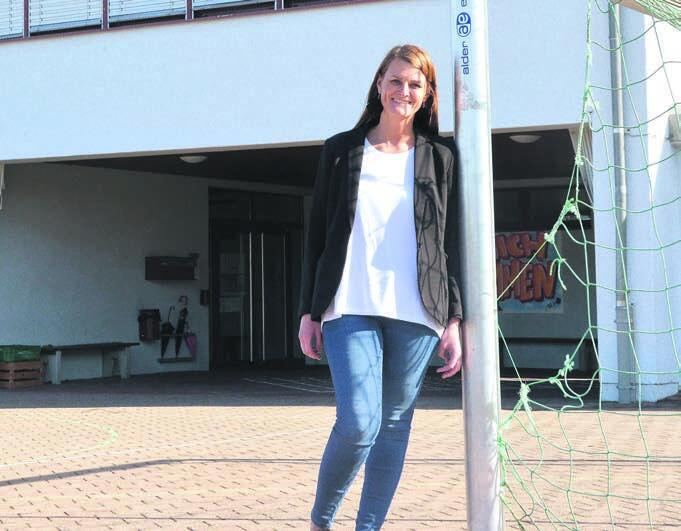 In Kallern und speziell im Schulhaus fanden Rebekka Glanzmann und ihre Familie eine Art zweite Heimat. Bild: Annemarie Keusch