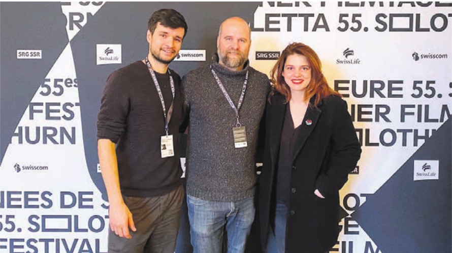 An den Solothurner Filmfesttagen: Stanko Pavlica (Mitte) mit Festivaldirektorin Anita Hugi. Links Kameramann und Crewmitglied Joel De Giovanni. An den Solothurner Filmfesttagen: Stanko Pavlica (Mitte) mit Festivaldirektorin Anita Hugi. Links Kameramann und Crewmitglied Joel De Giovanni.