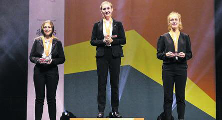 Eine Medaille für das Bifang: Julie-Pearl Meyer (rechts) holte hinter Julia Fuchs und Corinna Bucher den dritten Rang. Bild: zg